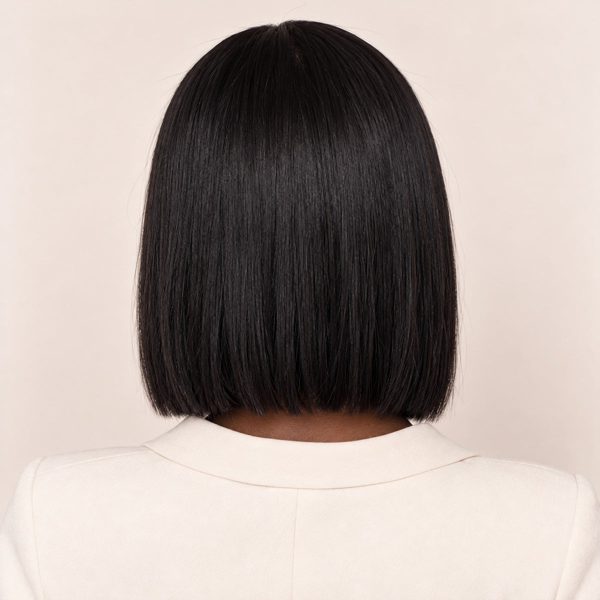 Perruque carré lisse noir lace HD – de dos