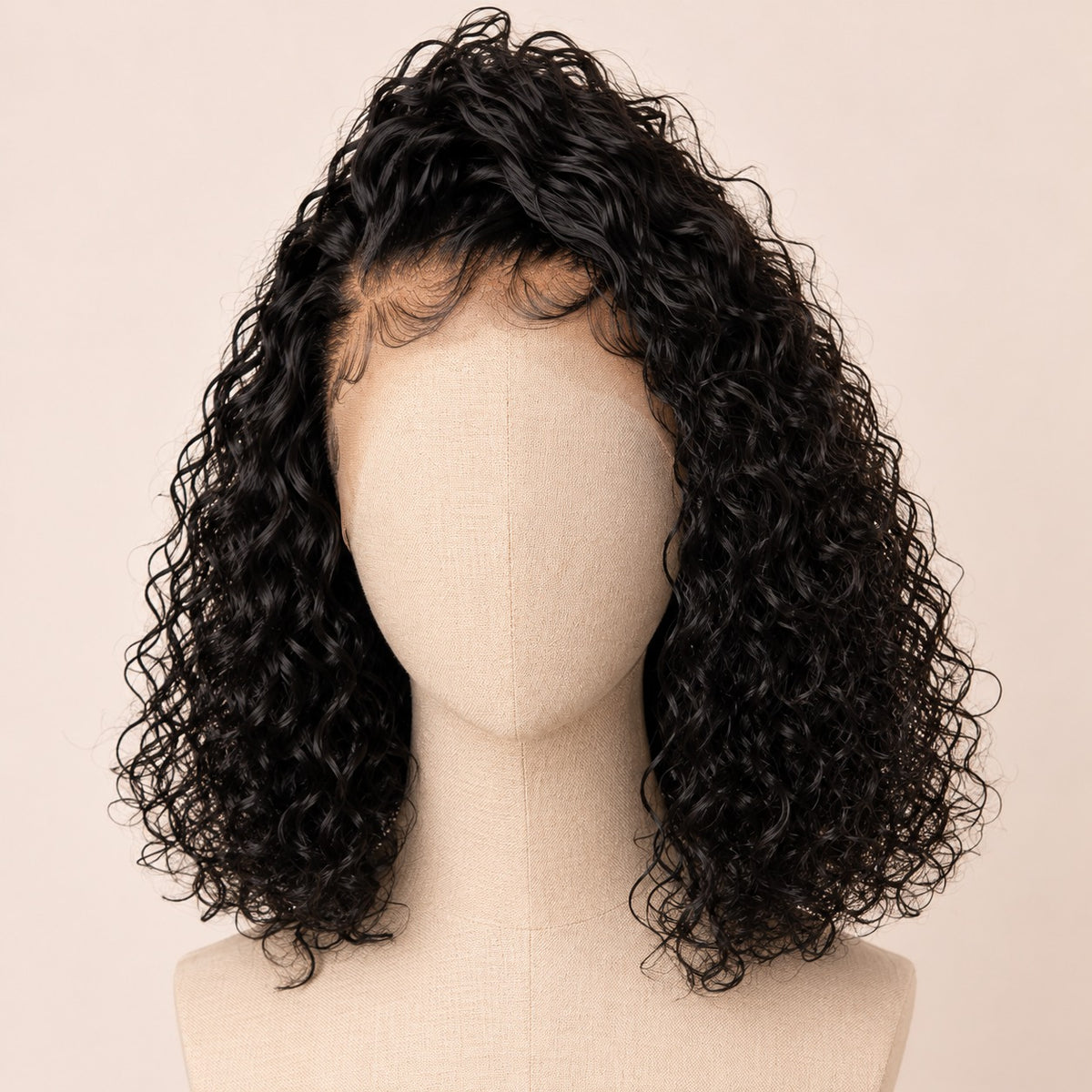Perruque carré bouclé closure 5x5 sans colle – sur tête de mannequin