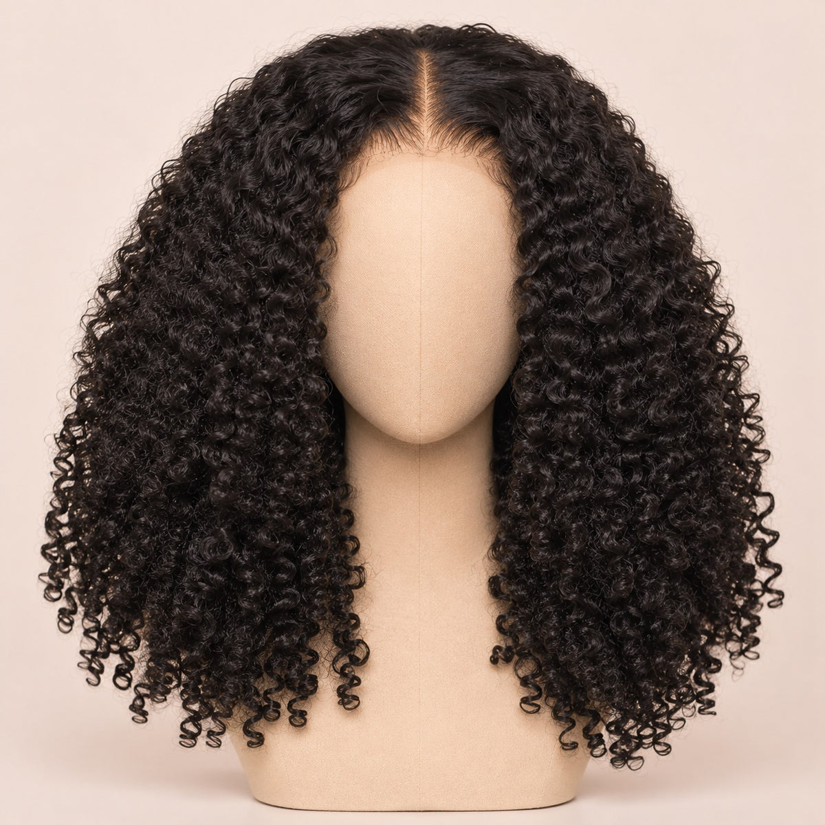Perruque lace front afro crépue 4C – sur tête de mannequin